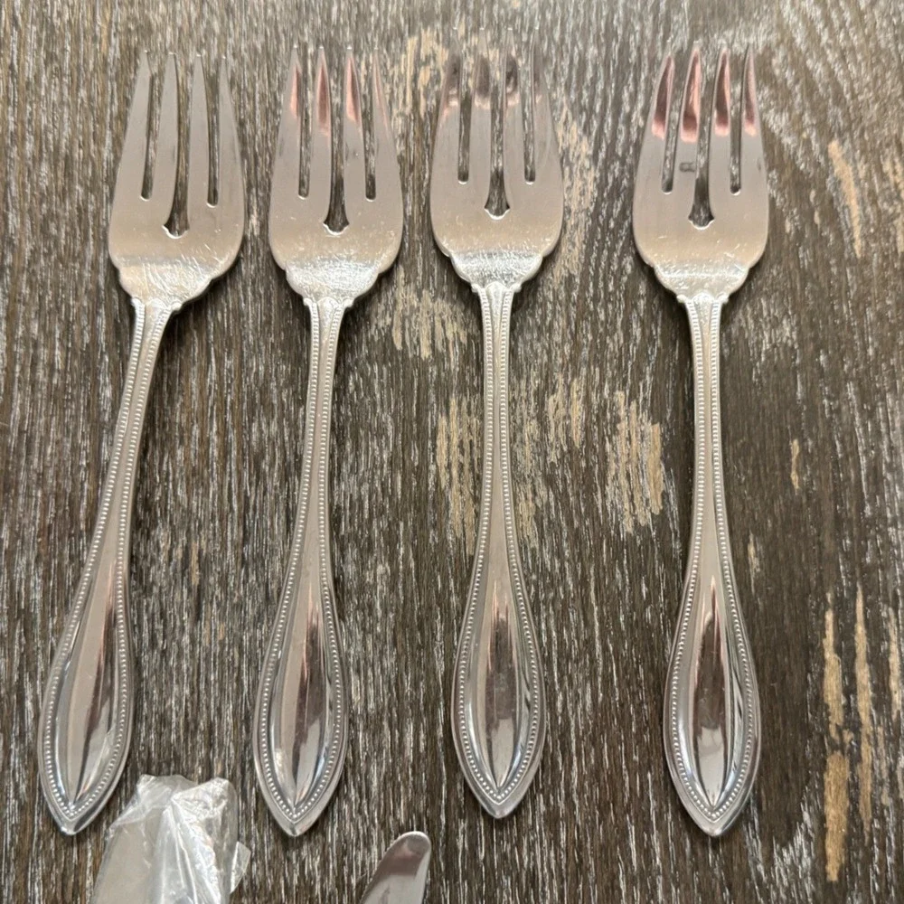 Oneida Arbor American Harmony Stainless Flatware Lot Knives Forks Spoons Classic